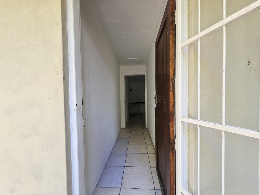 10 Bedroom Property for Sale in Brandwag Free State